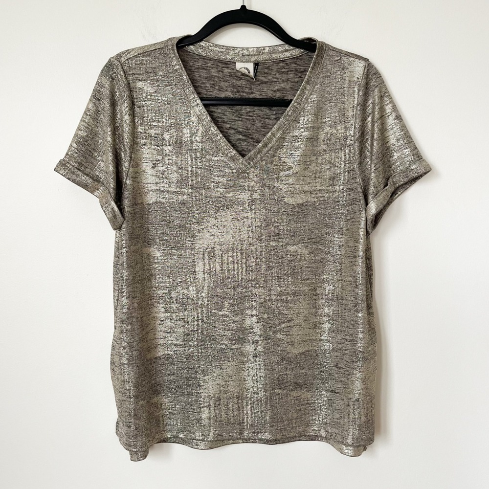 Akemi + Kin Anthropologie Charelle Metallic V-Neck Tee Gold Shimmer Women Medium